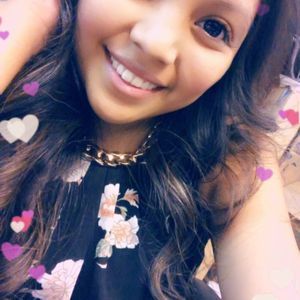 Meet your Posher, Shaina